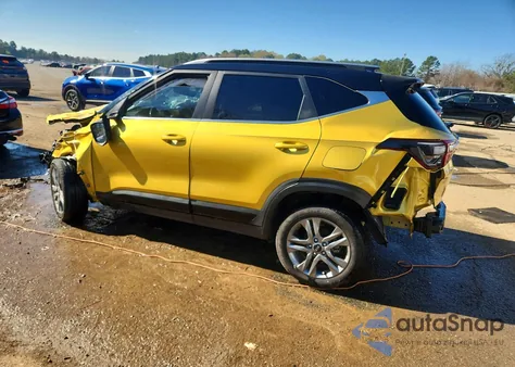 2021 Kia Seltos S z USA, uszkodzony, nr VIN KNDEU2AA2M7112339